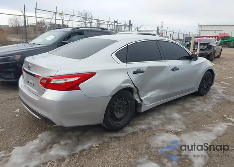 2016 Nissan Altima 2.5/2.5 S/2.5 Sl/2.5 Sr/2.5 Sv из США, поврежденный, VIN 1N4AL3AP8GC260766